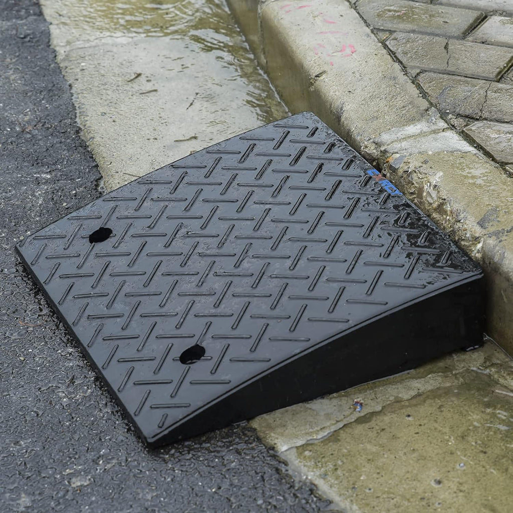 2PCS Rubber Curb Ramps 5.3" Rise Heavy Duty Black Threshold Ramp with 4 Expansion Bolts H68459