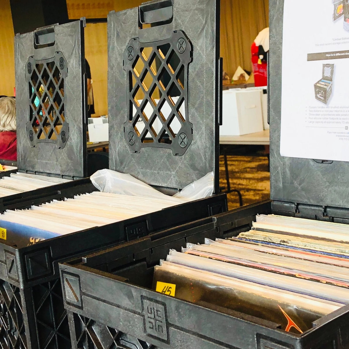 Vinyl Record Storage Crate with Divider and Transparent Panels E326195