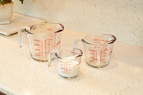 3 Piece Glass Measuring Cups Set B826051