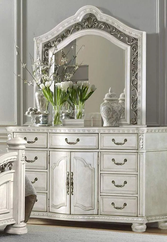 Antique White Wood Dresser with Mirror Set Q6675