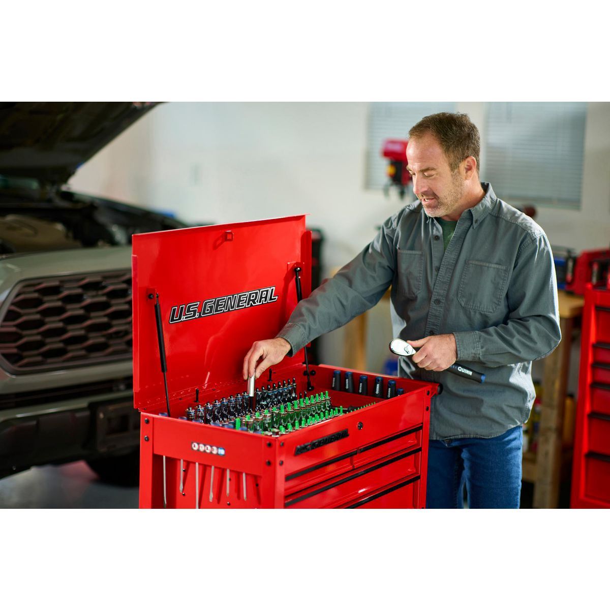 30 in. 4-Drawer Tech Cart, Red I66937
