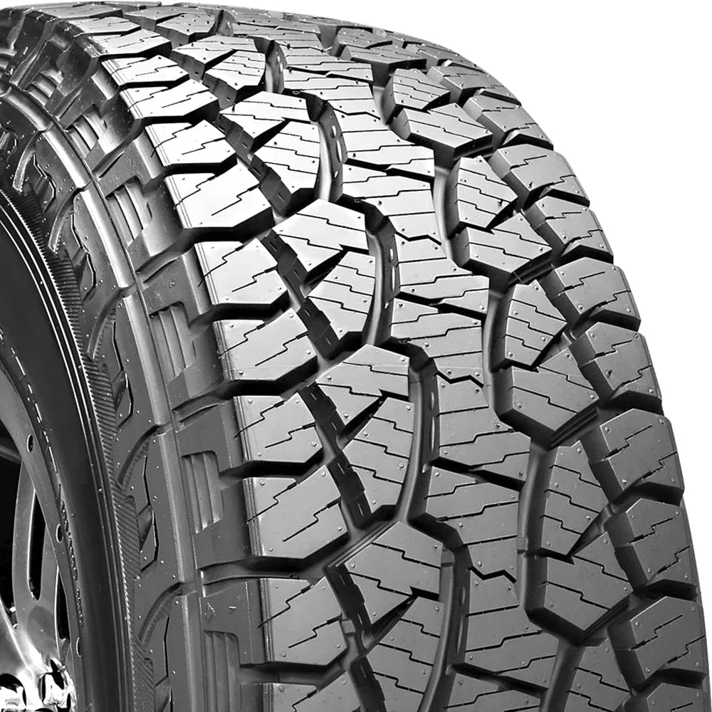 All Terrain 265/60R18 110T Light Truck Tire Y557571