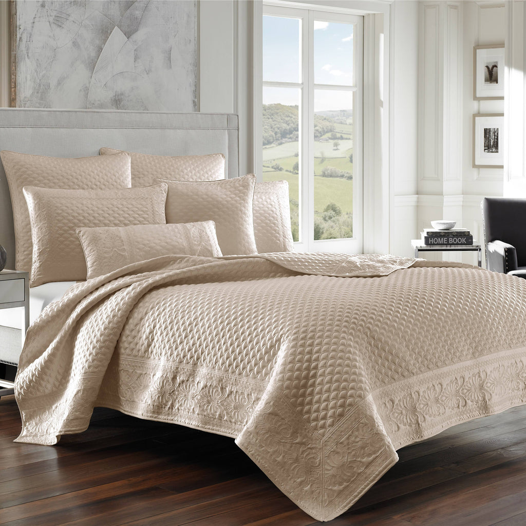 Taupe Full/Queen Coverlet N757