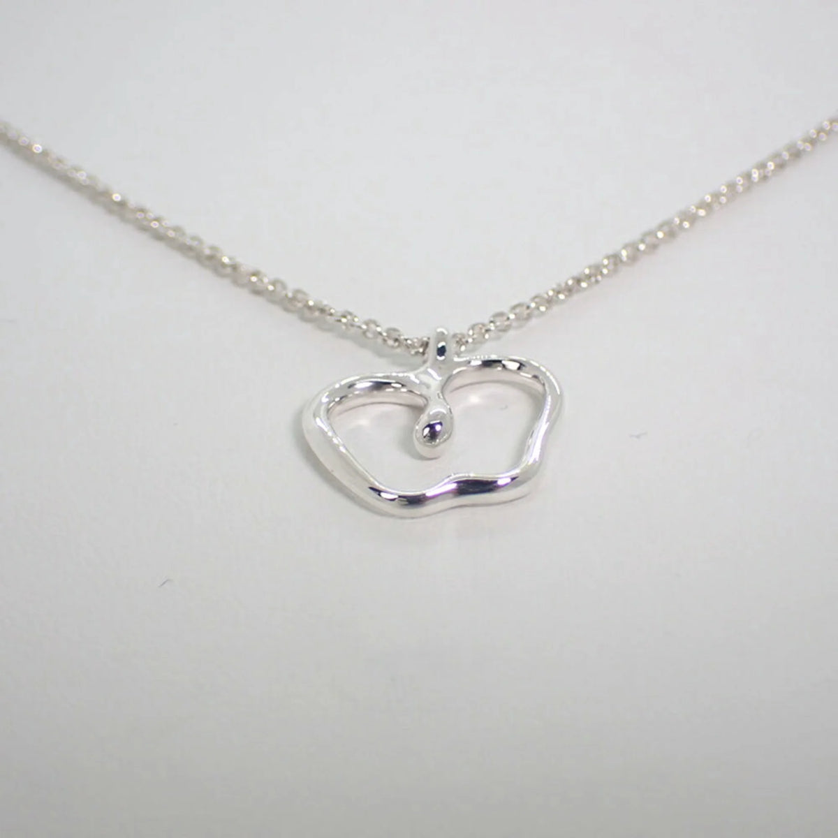 925 Apple Pendant Necklace M98241