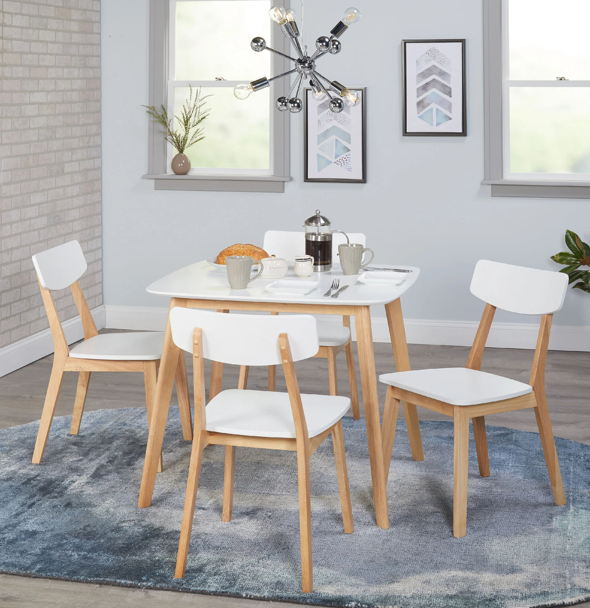 White/Natural Dining Table M66829