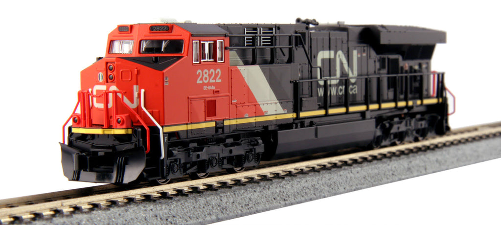 N Scale ES44AC Locomotive & Freight Starter Set R309