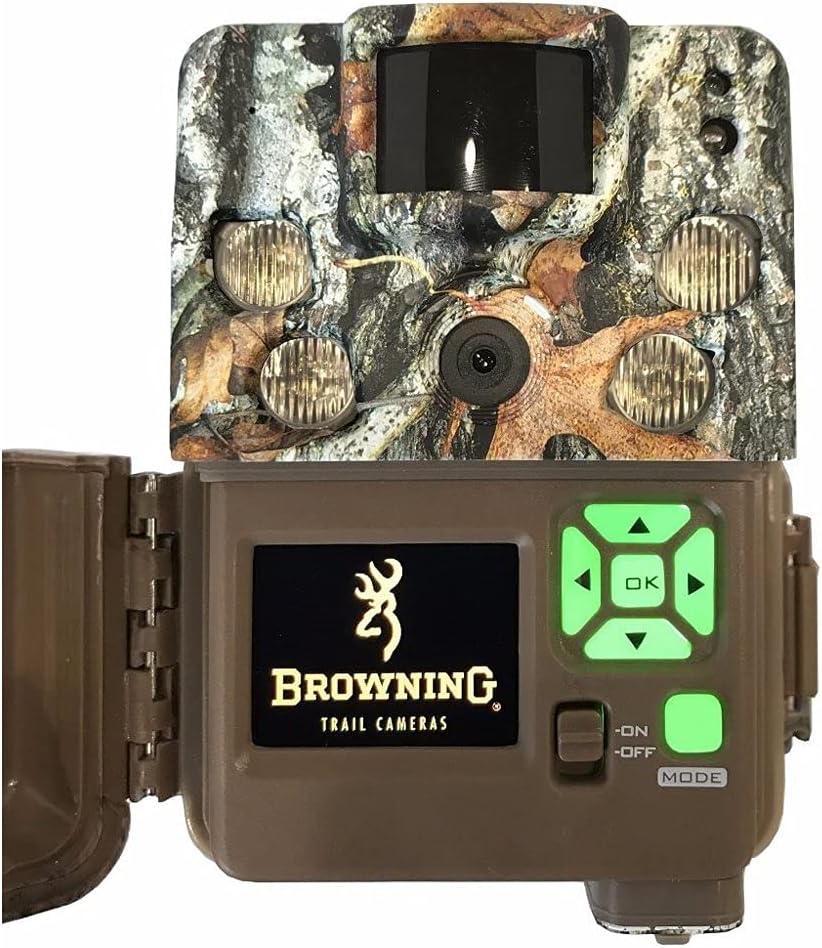 Camo 20 MP Game Cam x2 Bundle with Cable Lock, Batteries, 32GB SDHC Cards x2, and USB 2.0 Card Reader S670