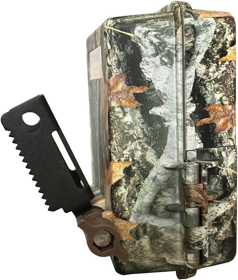 Camo 20 MP Game Cam x2 Bundle with Cable Lock, Batteries, 32GB SDHC Cards x2, and USB 2.0 Card Reader S670