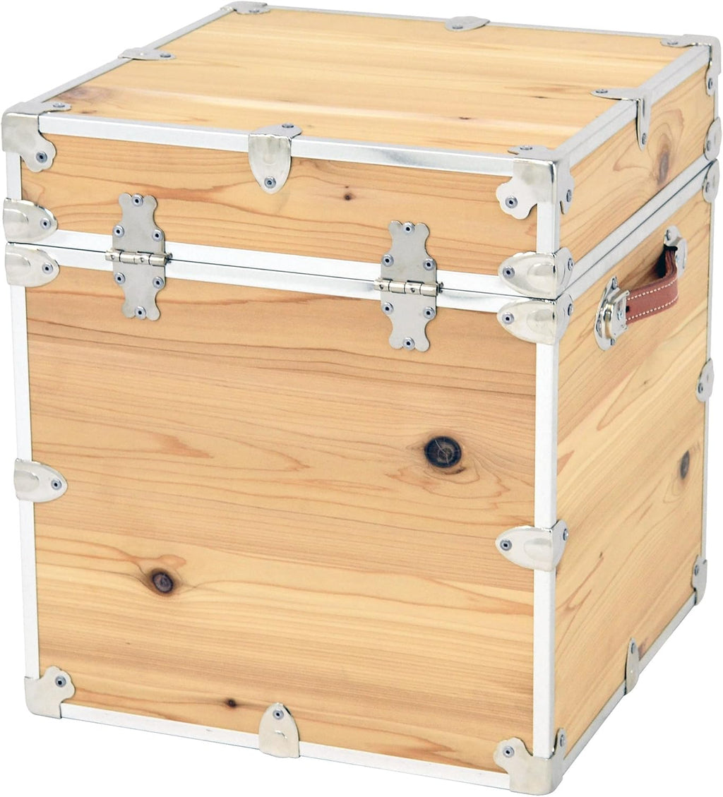 Western Red Knotty Cedar Cube Trunk J8702