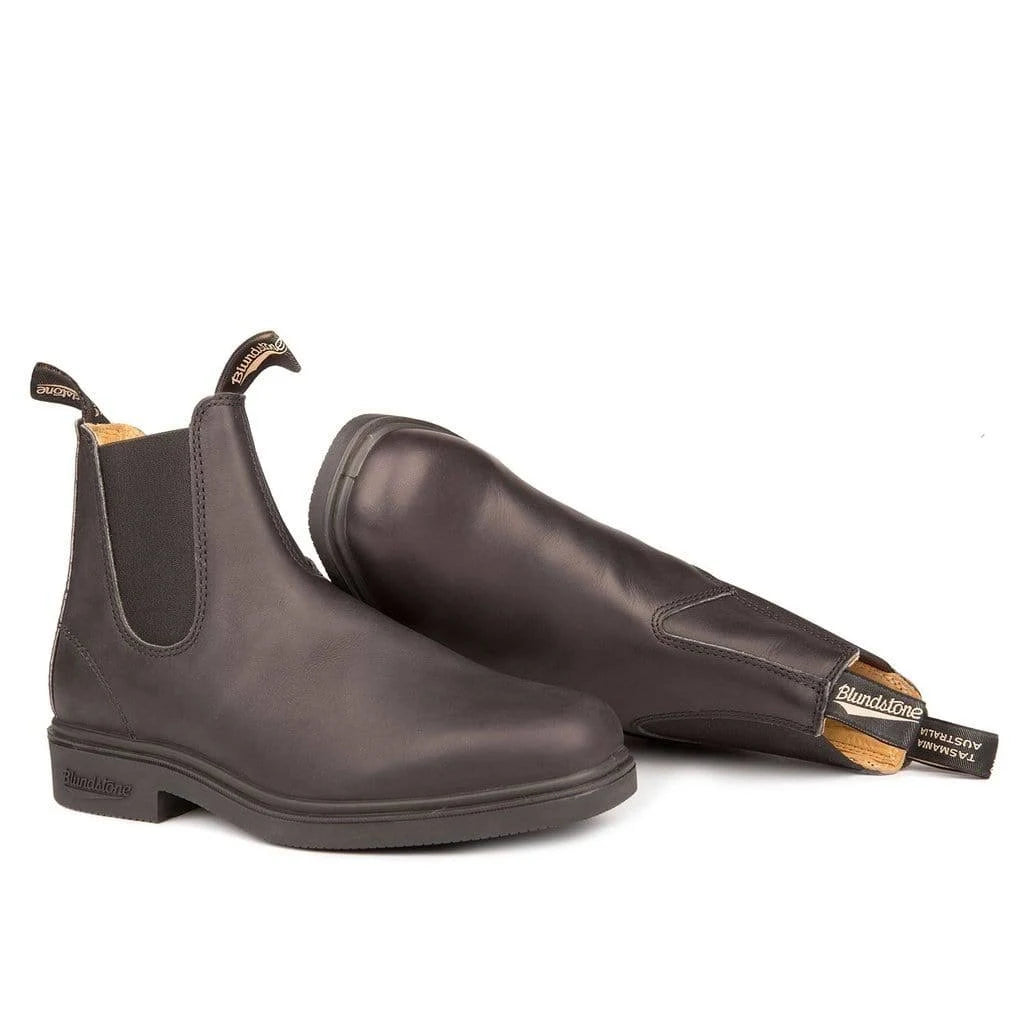 Chisel Toe Black Blundstone O29975