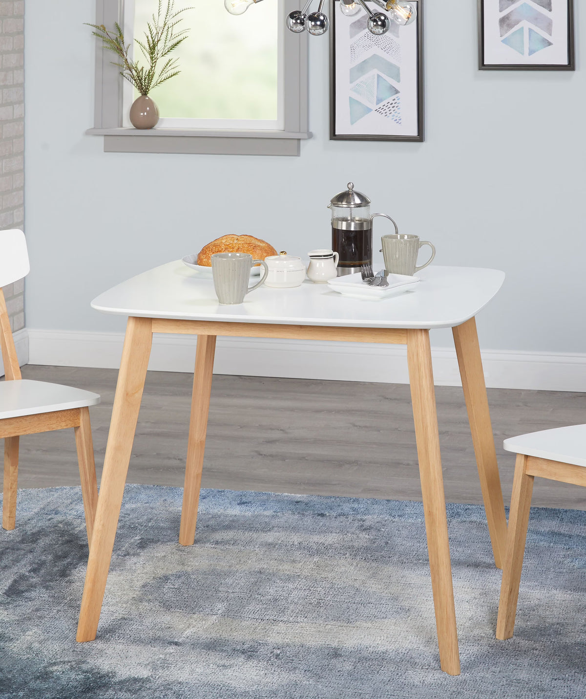 White/Natural Dining Table M66829