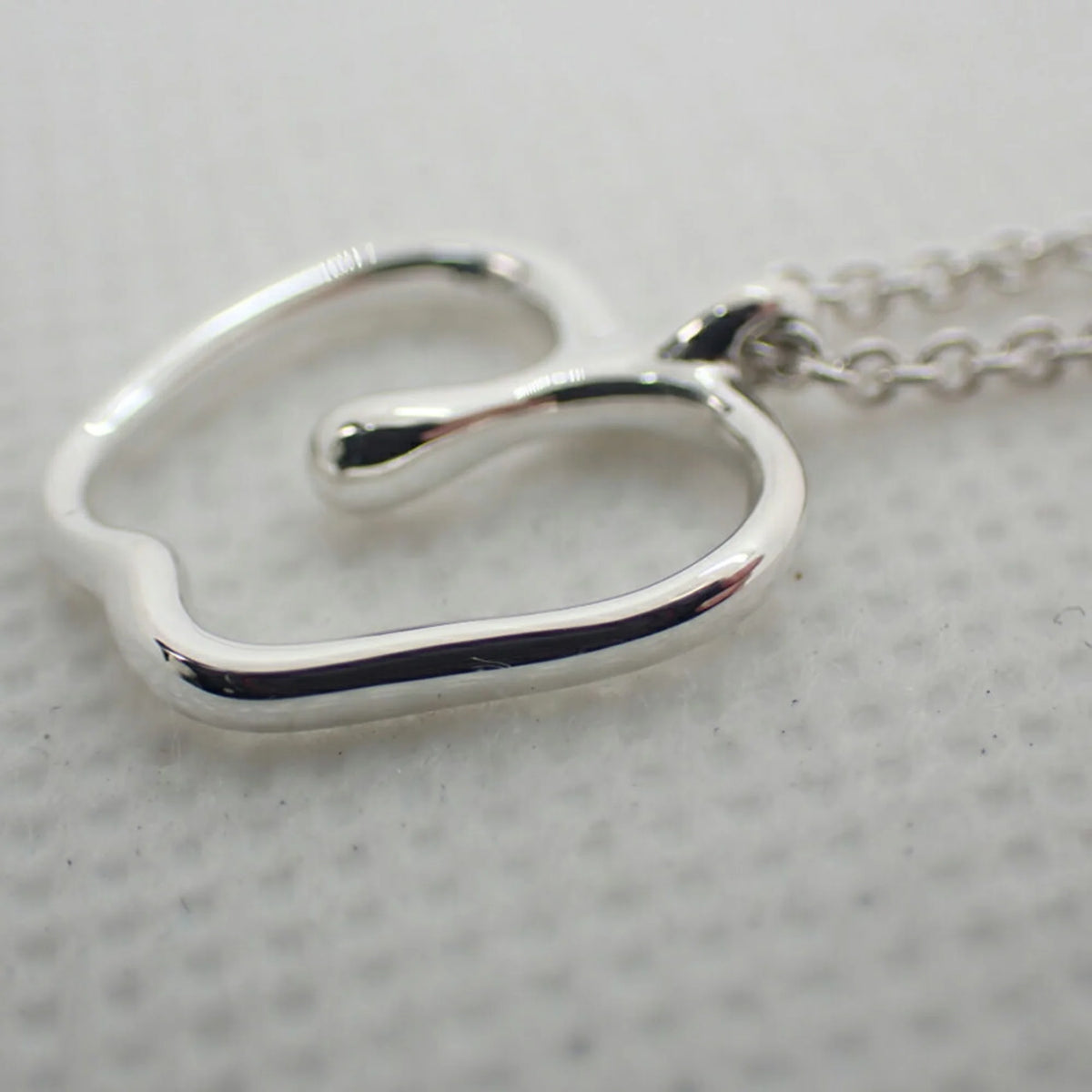 925 Apple Pendant Necklace M98241